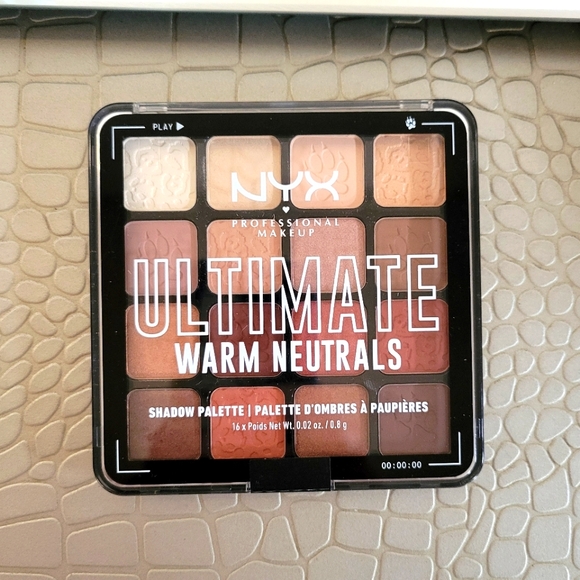 NYX Professional Ultimate Warm Neutrals Eyeshadow Palette - Picture 1 of 7